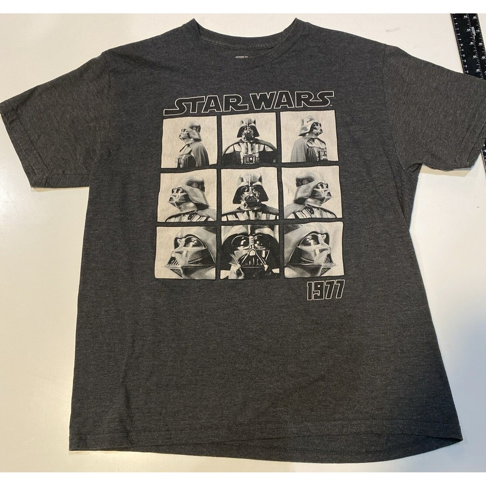 Star Wars T Shirt - 9 Faces of Darth Vader - 1977 Dark Gray - Size Large